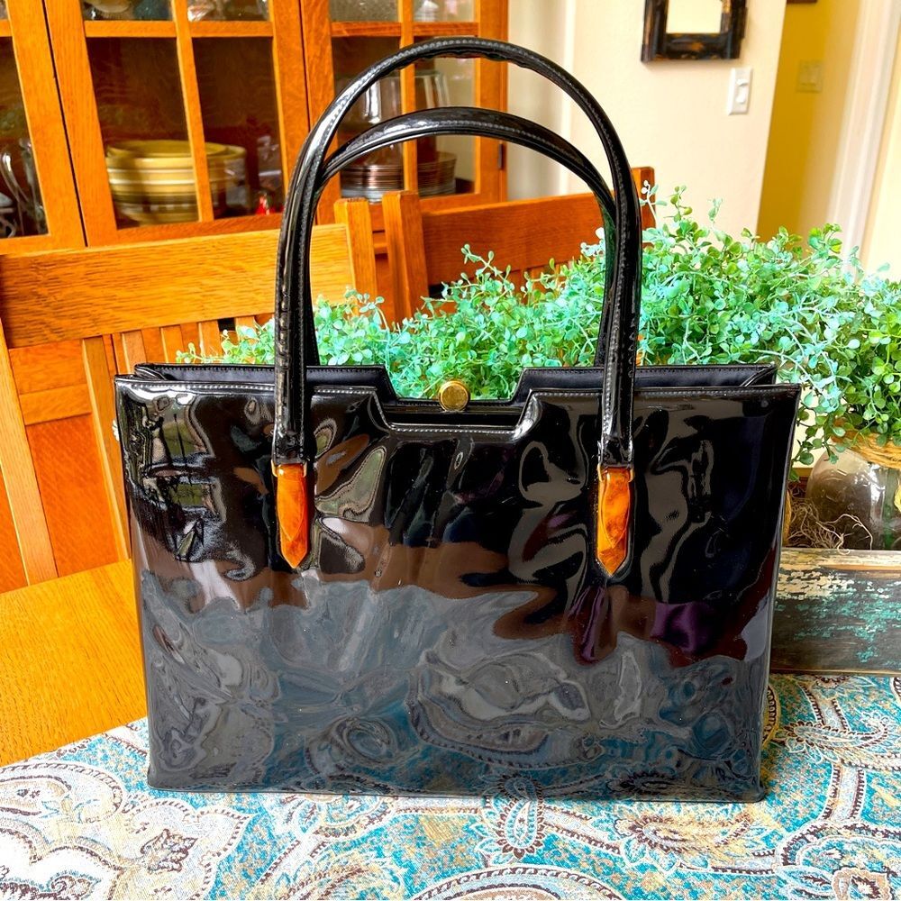Lewis Patent Leather Vintage box bag large with lucite detail